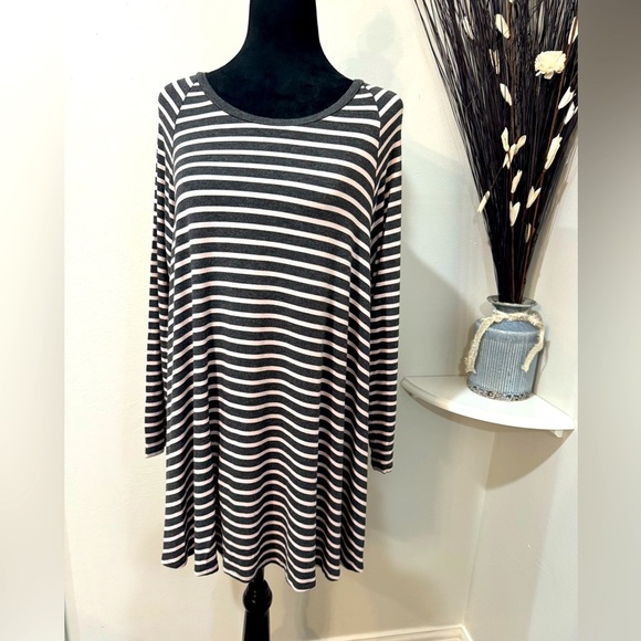 Matilda Jane casual Black and White Striped Long Sleeve Dress/Tunic - Picture 1 of 8